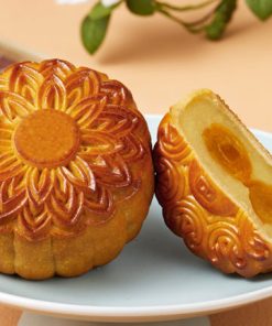 Bánh trung thu givral dừa sầu riêng